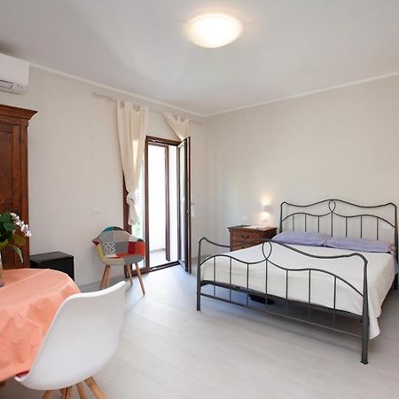 B&B Lu Lioni San Teodoro  Extérieur photo