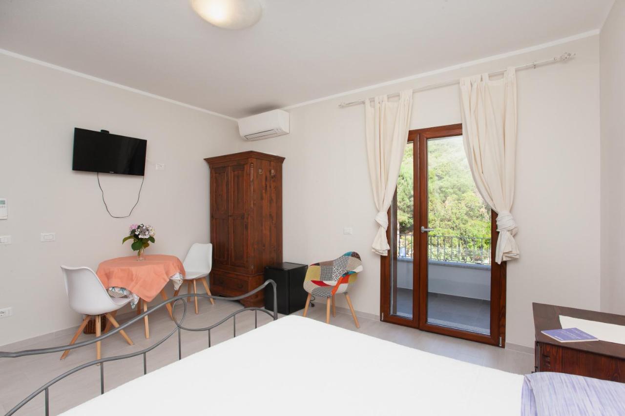 B&B Lu Lioni San Teodoro  Extérieur photo