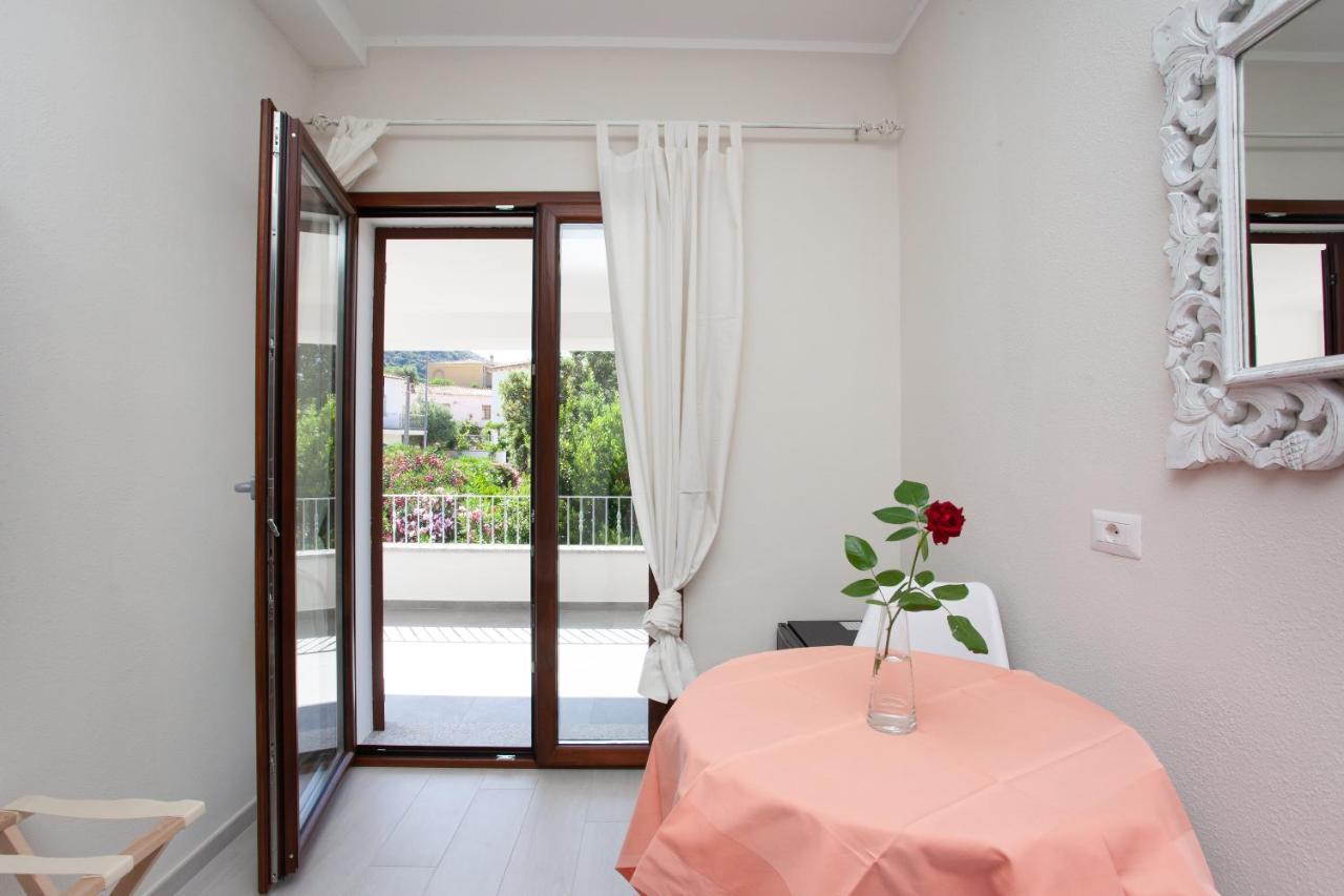 B&B Lu Lioni San Teodoro  Extérieur photo