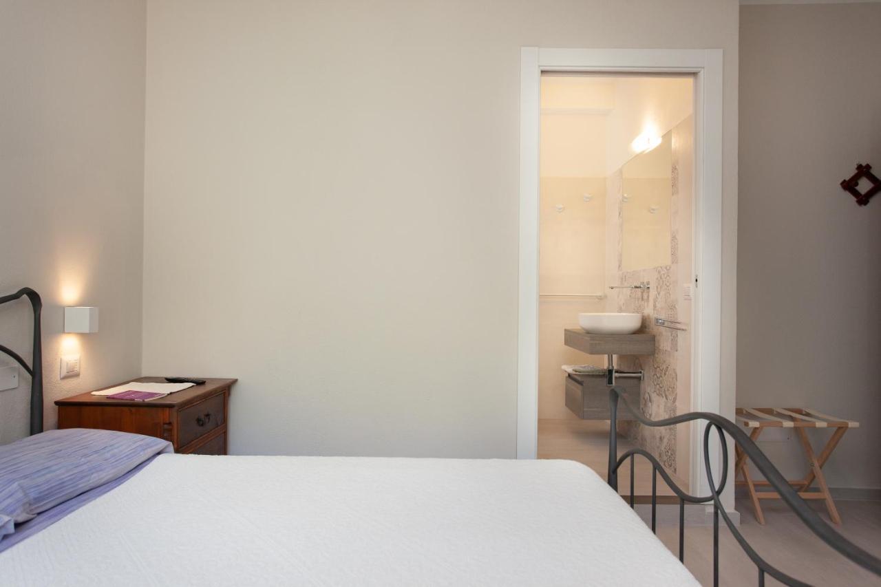 B&B Lu Lioni San Teodoro  Extérieur photo