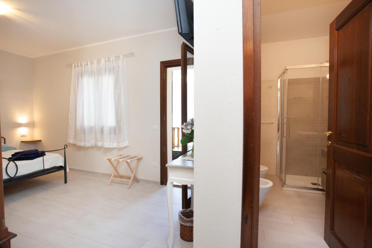 B&B Lu Lioni San Teodoro  Extérieur photo