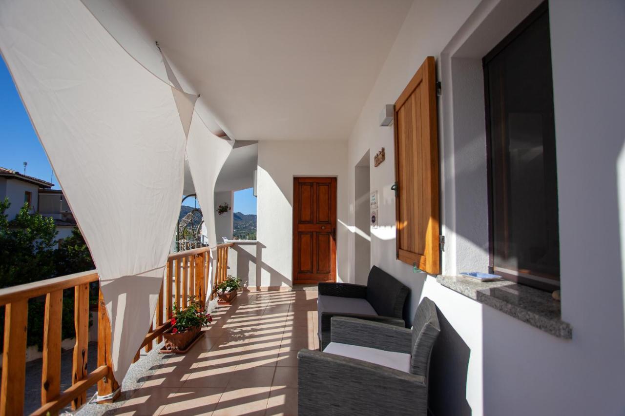 B&B Lu Lioni San Teodoro  Extérieur photo