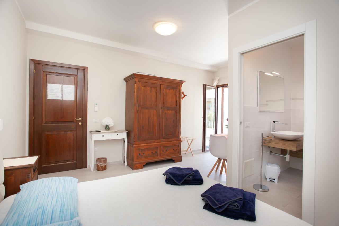 B&B Lu Lioni San Teodoro  Extérieur photo